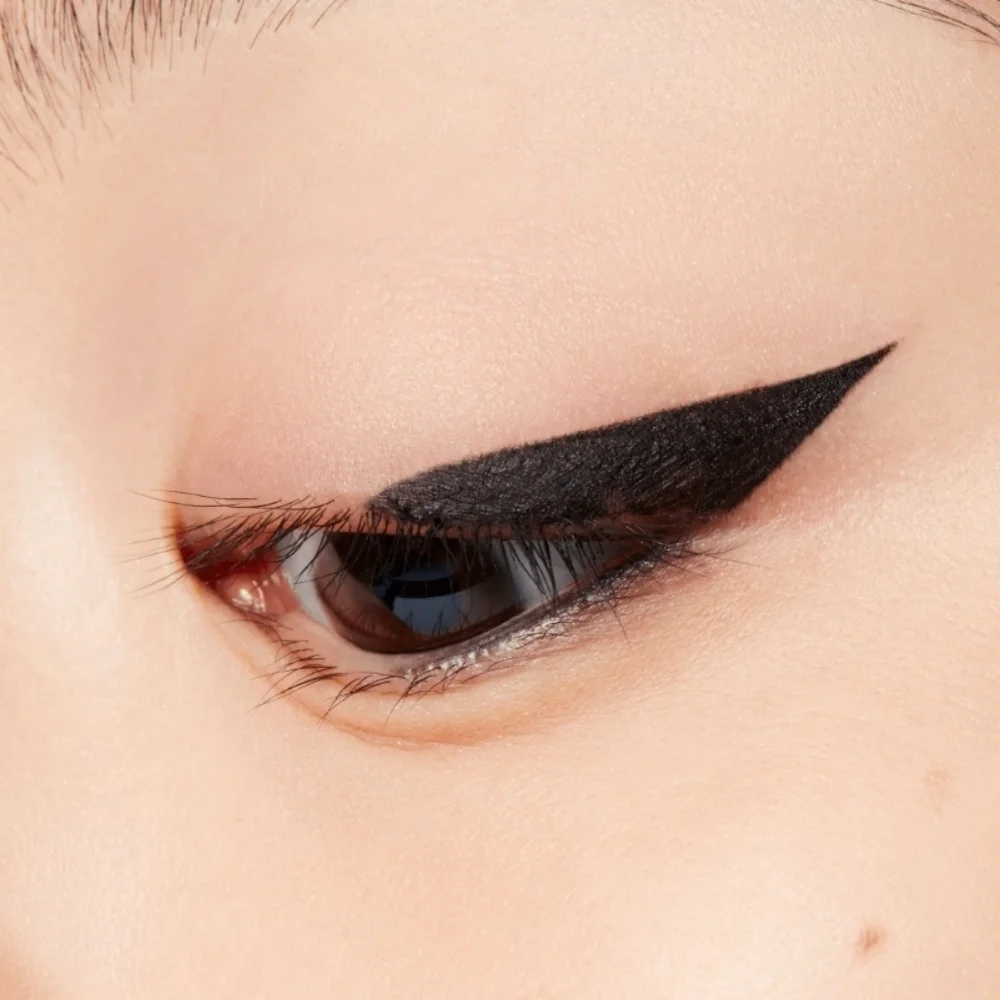 MAC Cosmetics gel liner